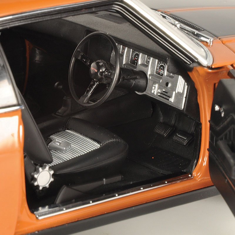 1/18 Holden HQ Monaro GTS Coupe Russet (350ci engine)