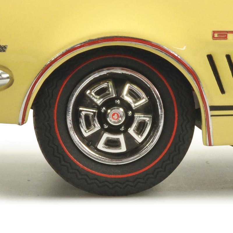 1/18 Holden HK Monaro GTS 327 - Warwick Yellow