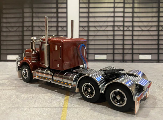 1/50 W900 Lowline Vintage Burgundy with Spiders