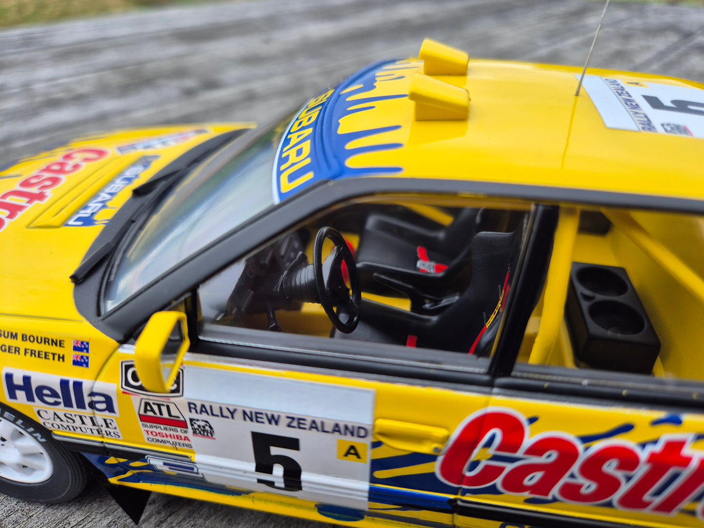 1/18 Subaru Legacy RS - Possum Borne 1992 Rally NZ