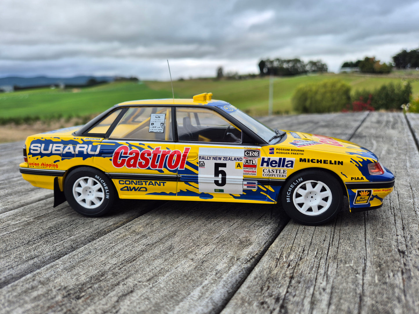 1/18 Subaru Legacy RS - Possum Borne 1992 Rally NZ