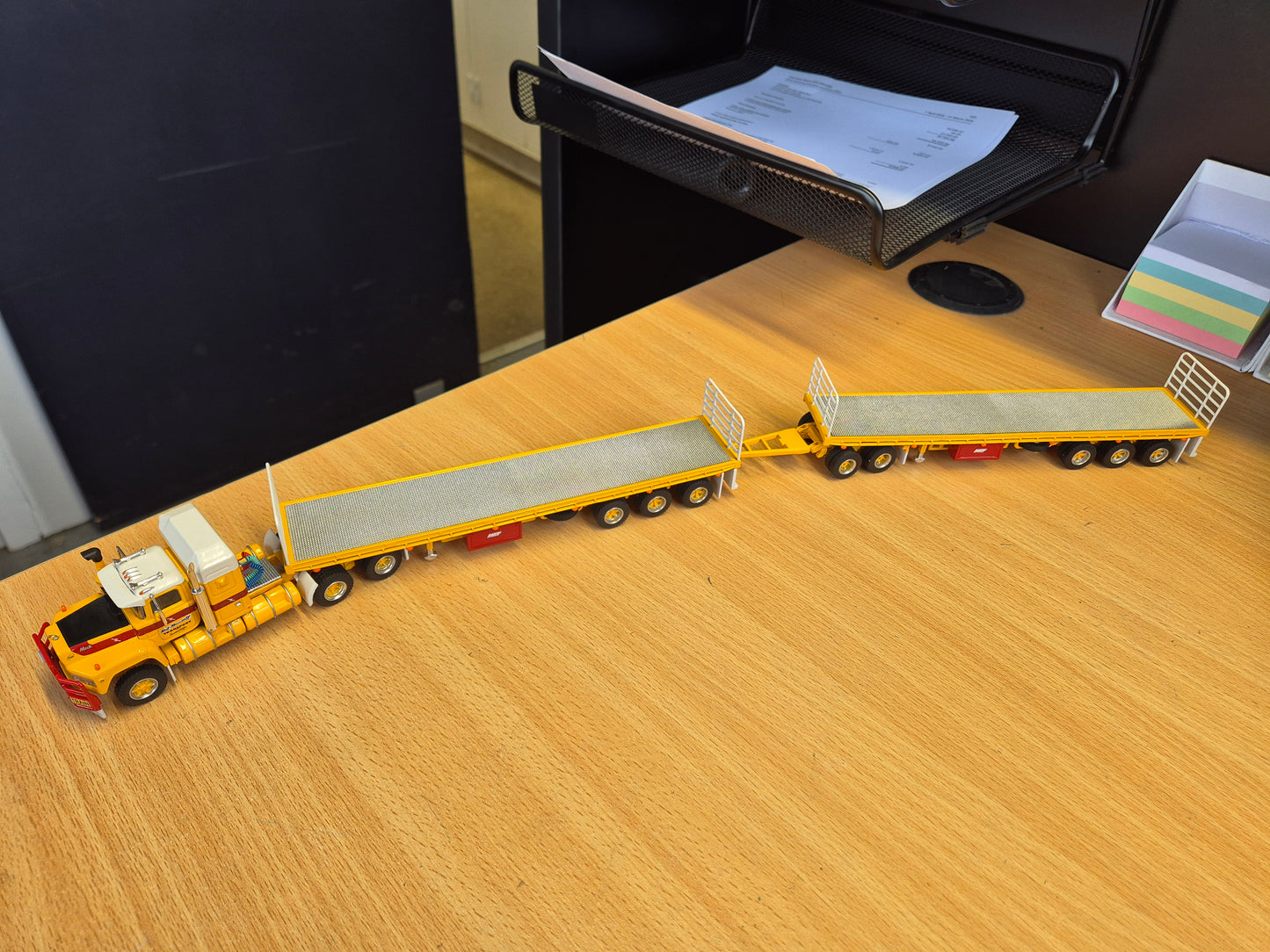 1/64 Neil Mansell Transport road train, Prime mover, Dolly and two trailers