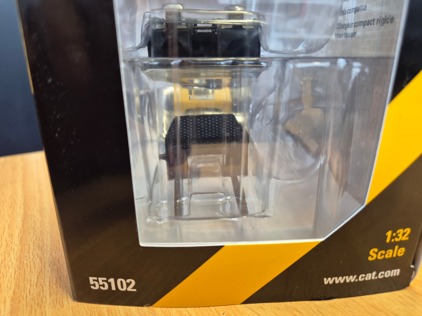 1/32 Cat 247B2 Skid Steer 55102