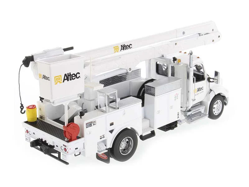 1/32 Peterbilt 536 with Altec AA55 A Crane White 71105