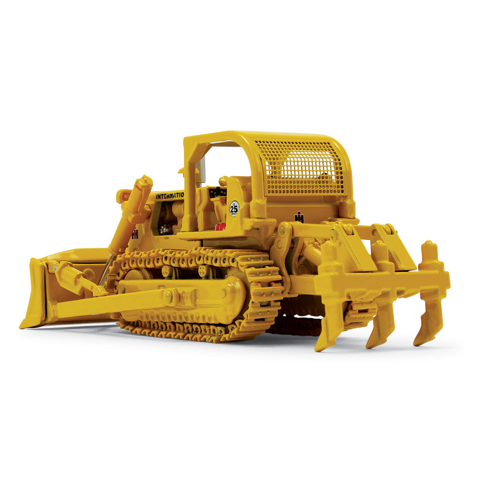 1/87 International Harvester TD-25 Crawler & ROPS with Ripper