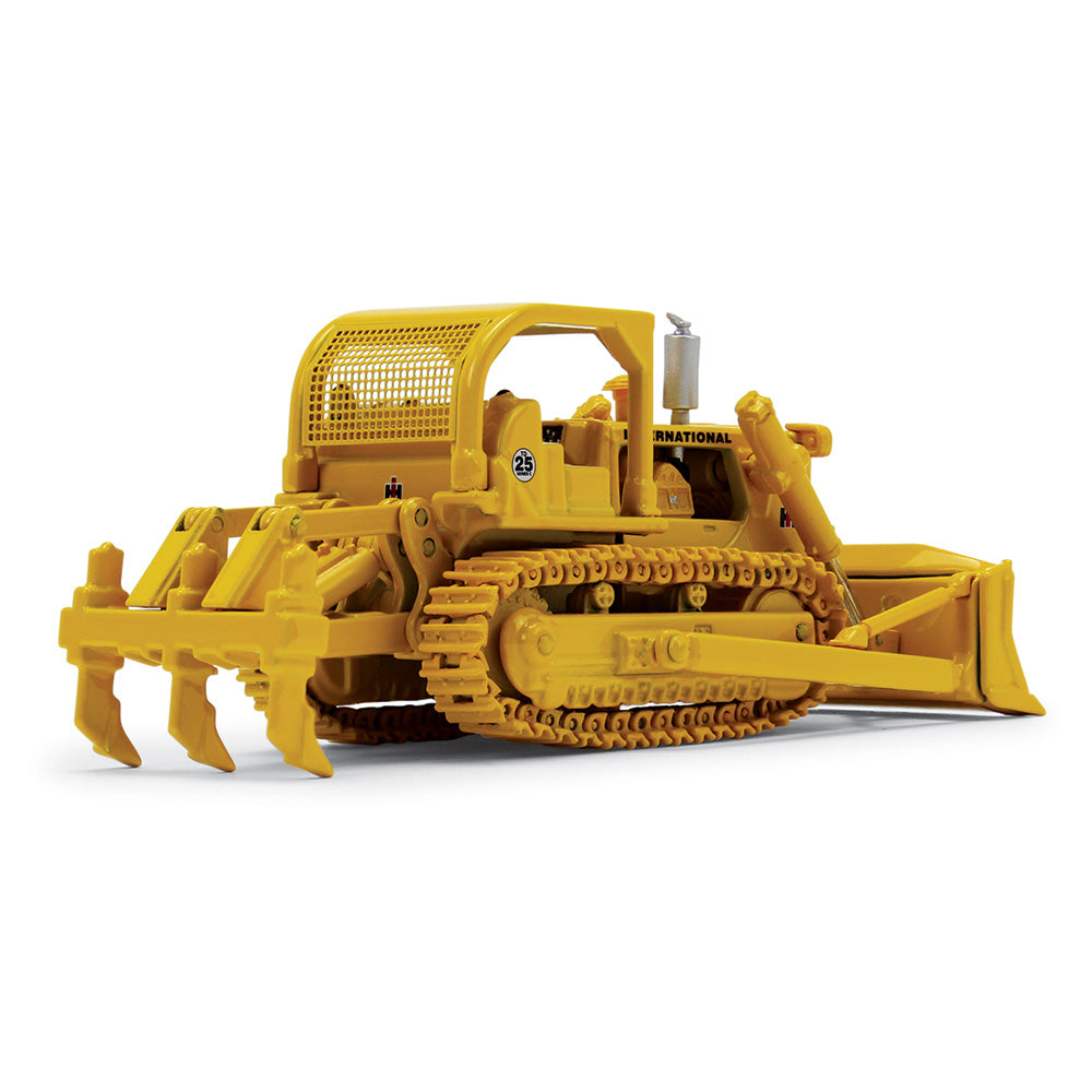1/87 International Harvester TD-25 Crawler & ROPS with Ripper