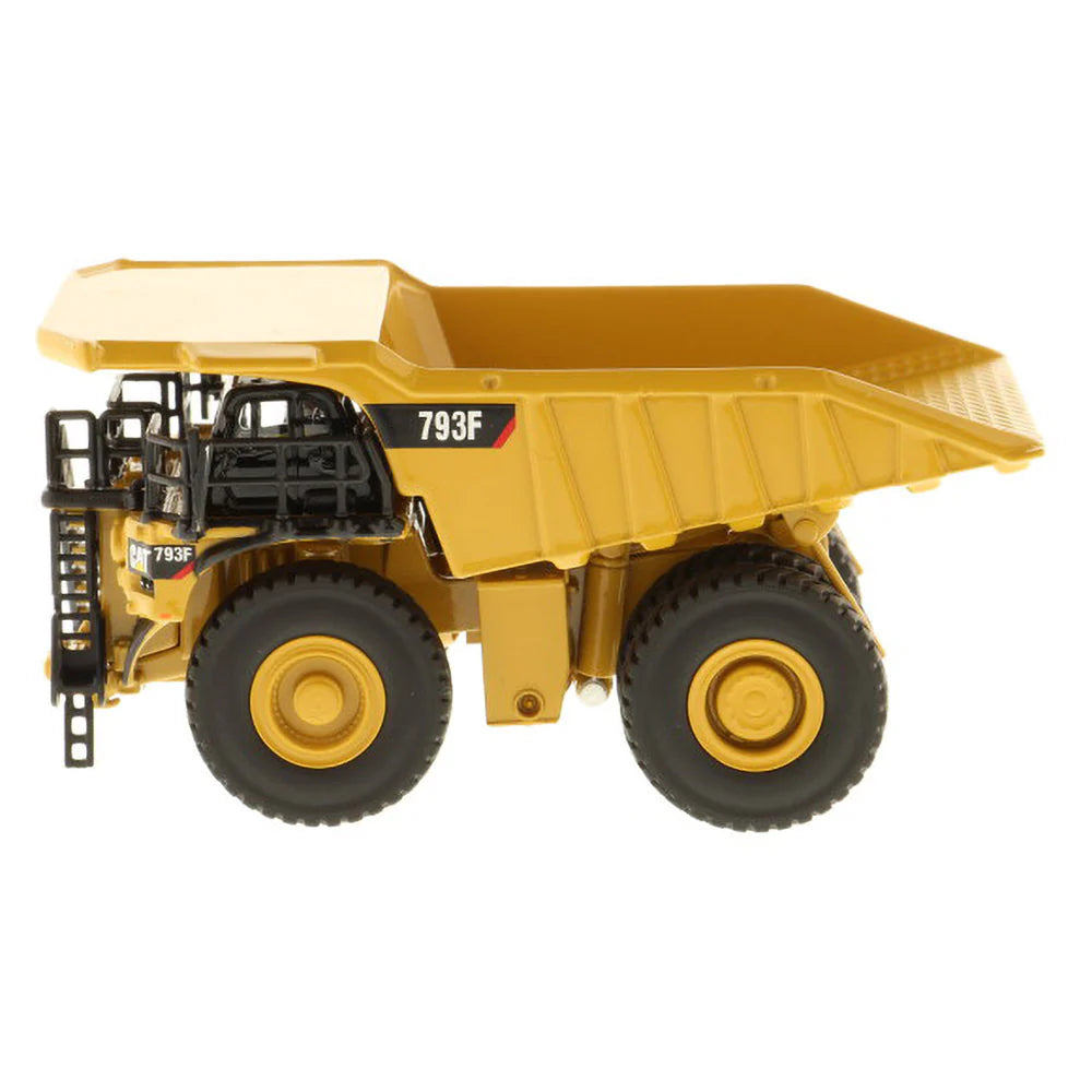 1/125 Cat 793F Mining Truck