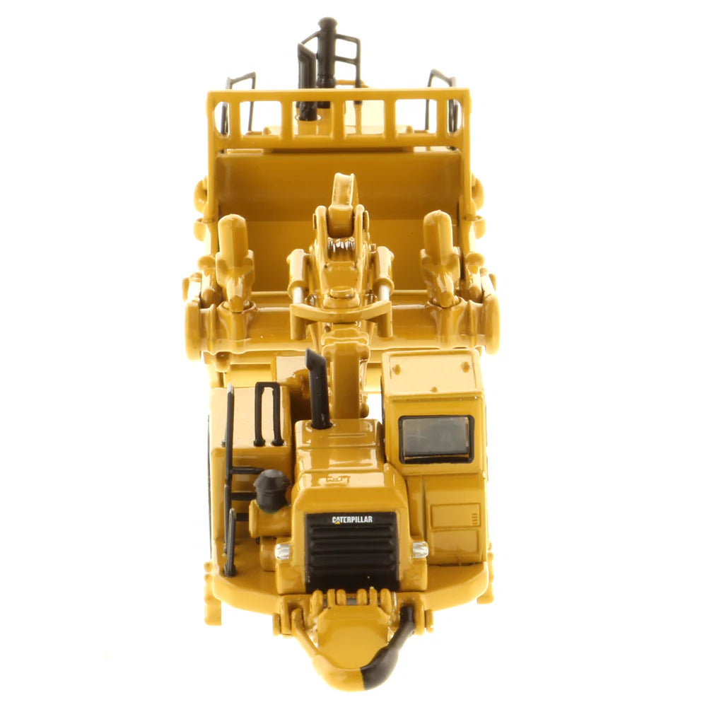 1/125 Cat 657G Tractor Scraper