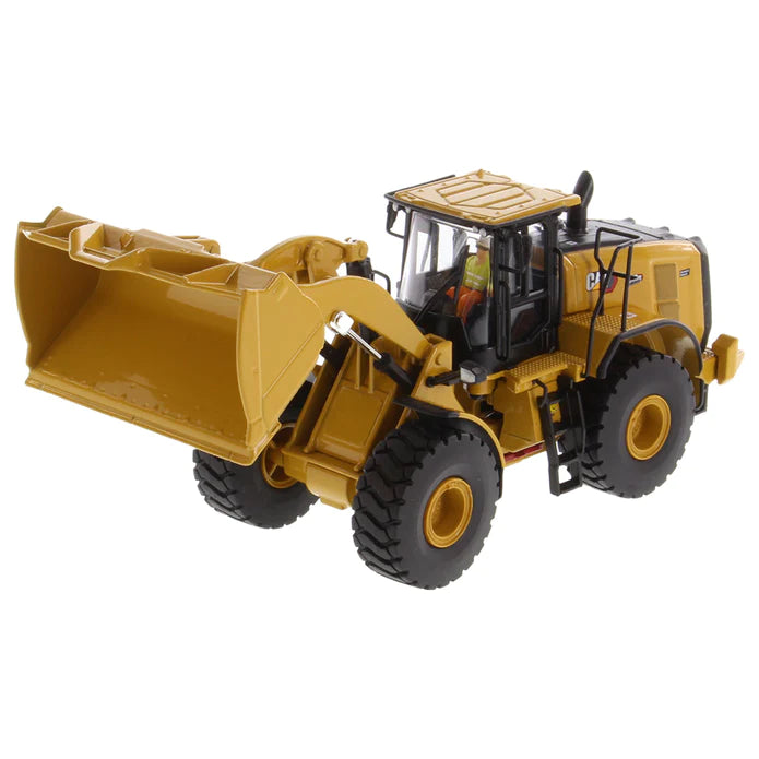 1/50 Cat 972 XE Wheel Loader High Line Series