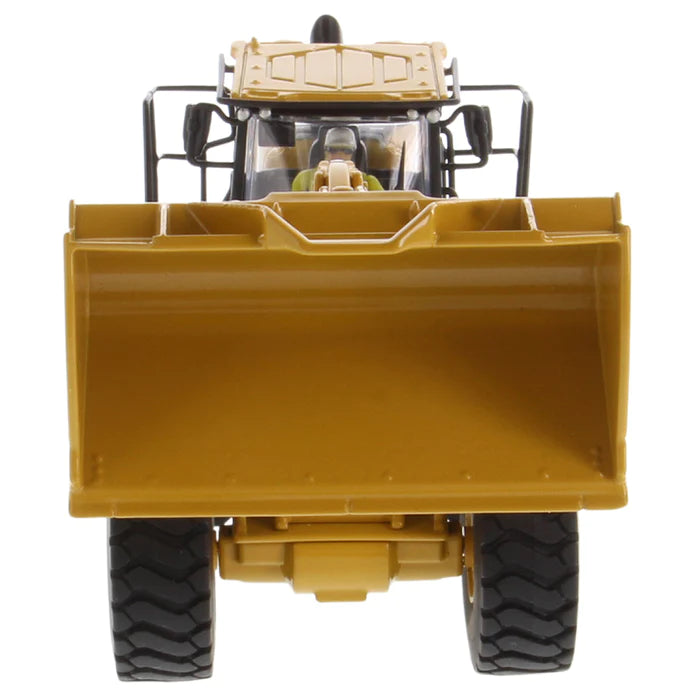 1/50 Cat 972 XE Wheel Loader High Line Series