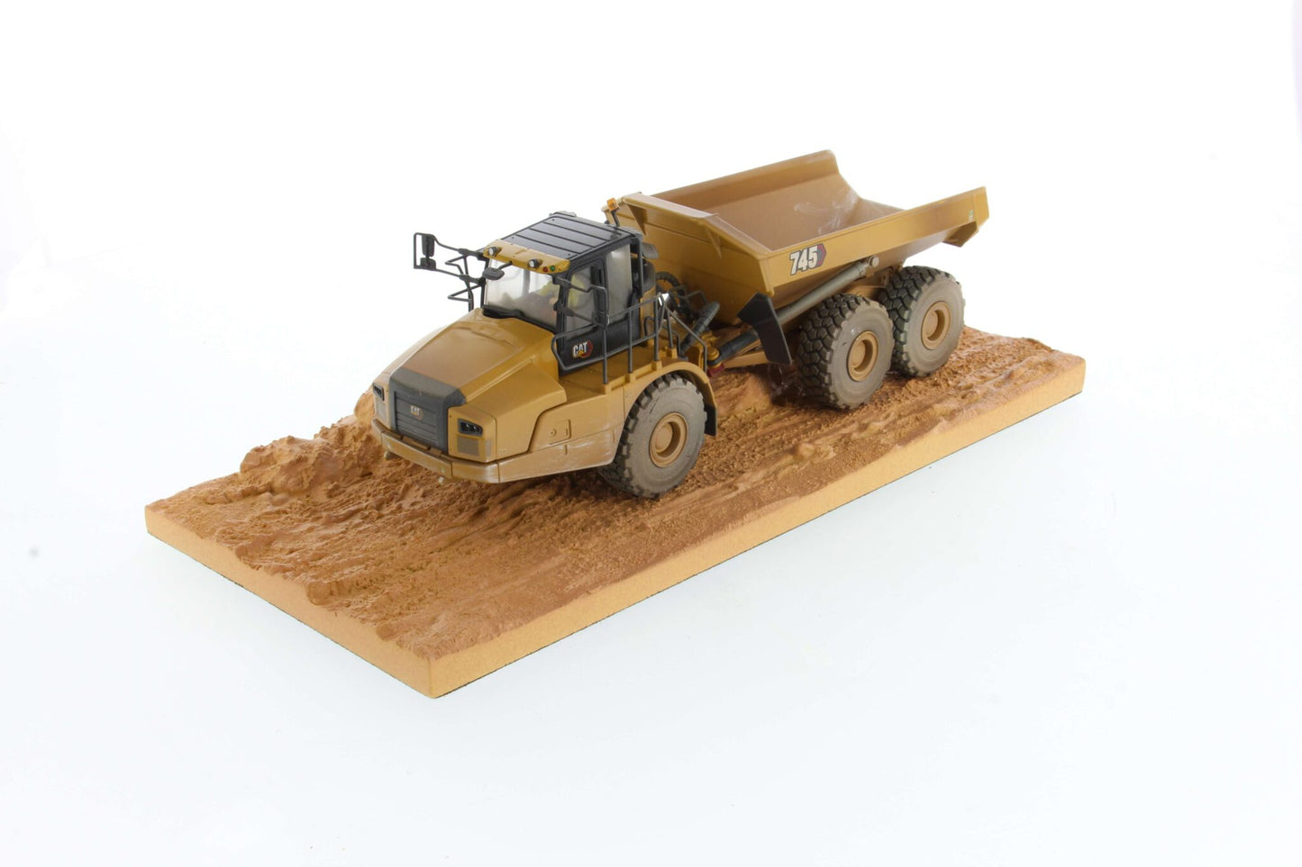 1/50 Cat Weathered 745 Articulated Truck