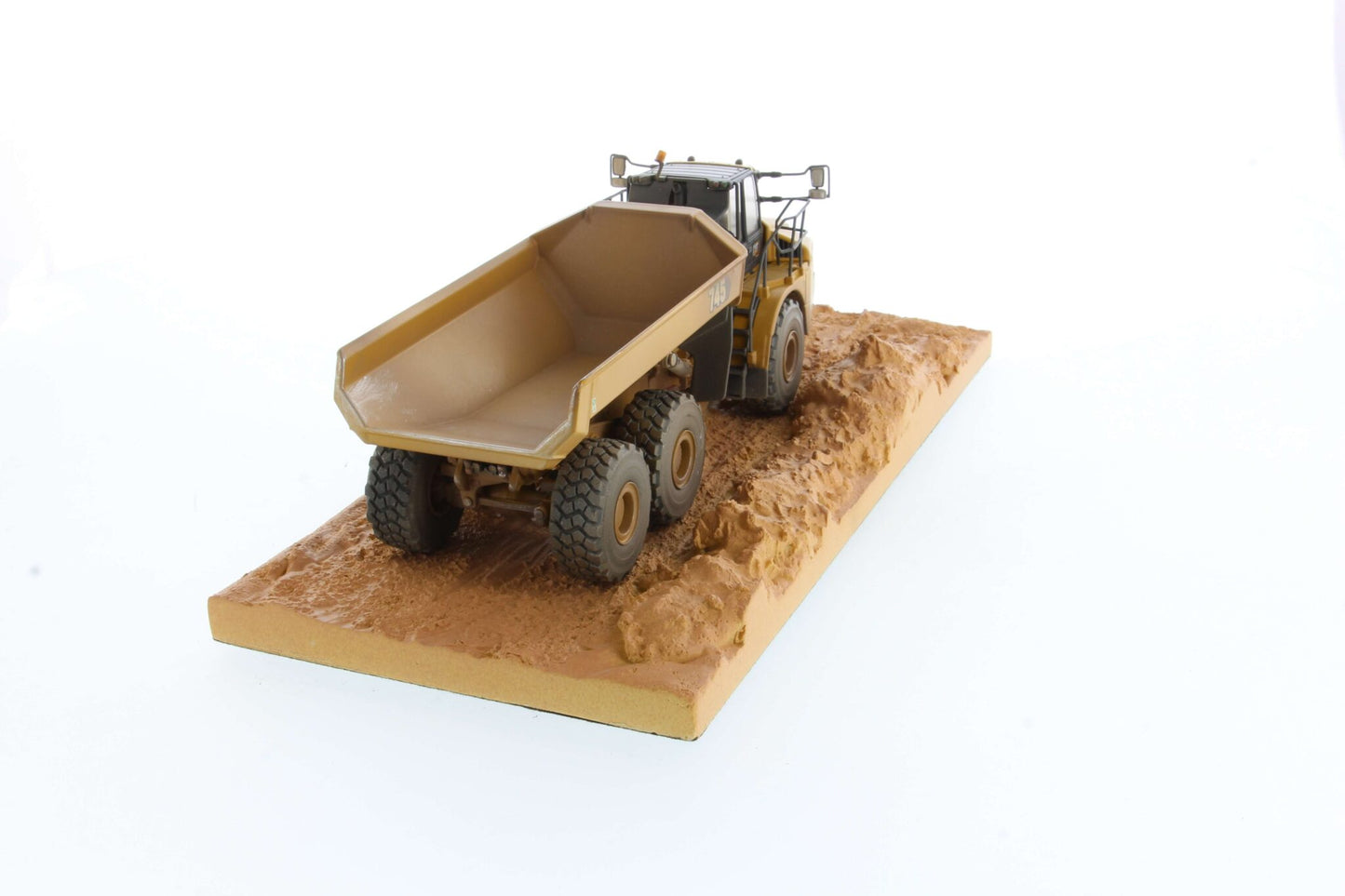 1/50 Cat Weathered 745 Articulated Truck