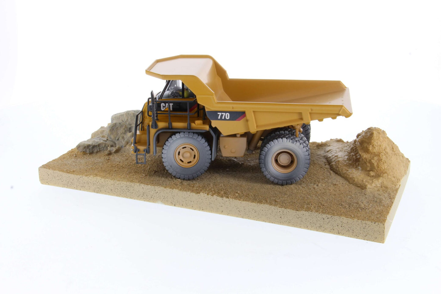 1/50 Cat Weathered 770 Off-Highway Road Truck