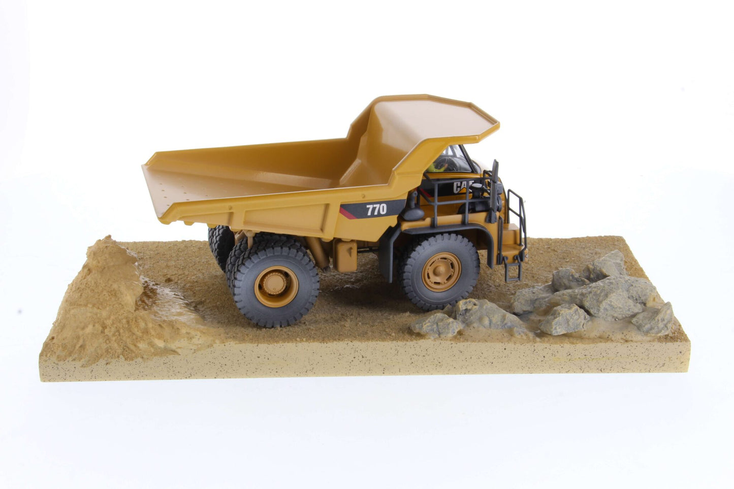 1/50 Cat Weathered 770 Off-Highway Road Truck