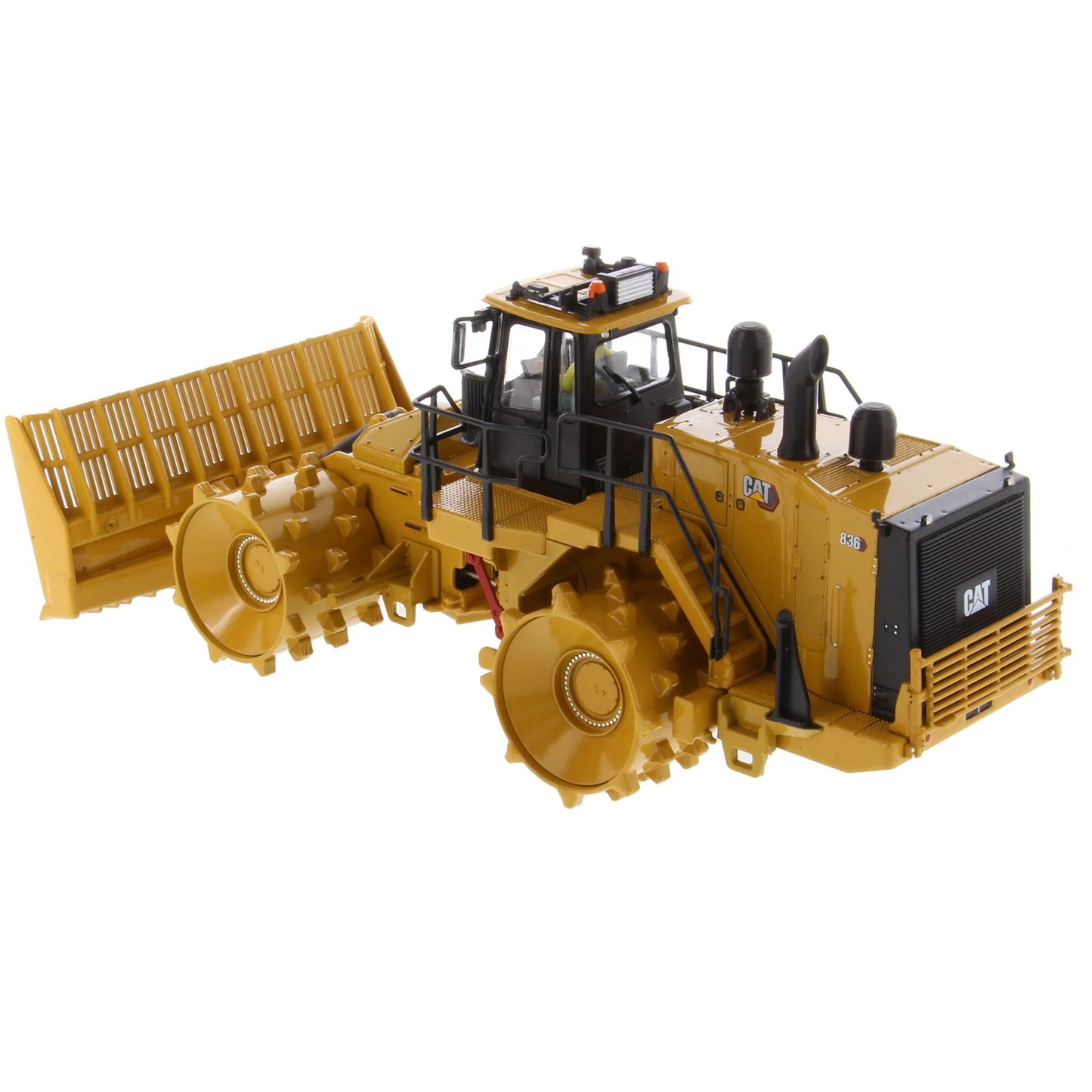 1/50 Cat 863 Landfill Compactor
