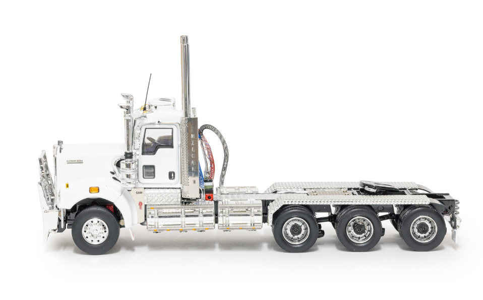 1/50 C509 Kenworth White/Black Tri-drive with sleeper