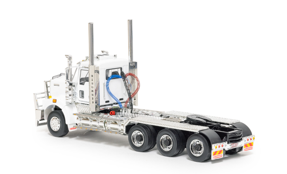 1/50 C509 Kenworth White/Black Tri-drive with sleeper