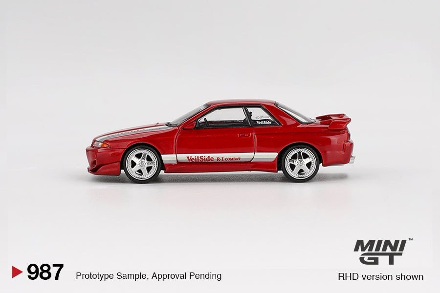 1/64 Nissan Skyline GT-R (R32) VeilSide Combat C-I Gem Red
