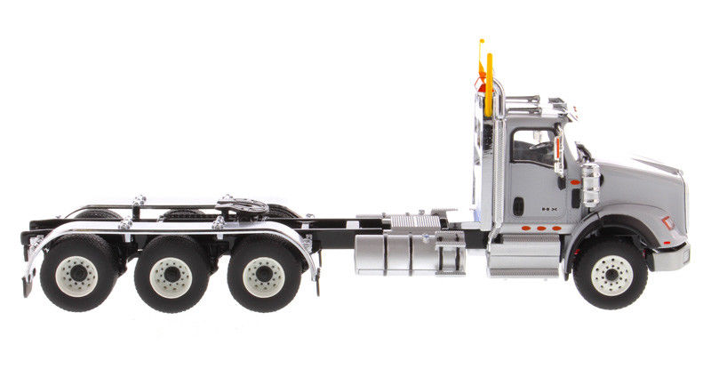 1/50 International HX620 Tridem Grey 71011