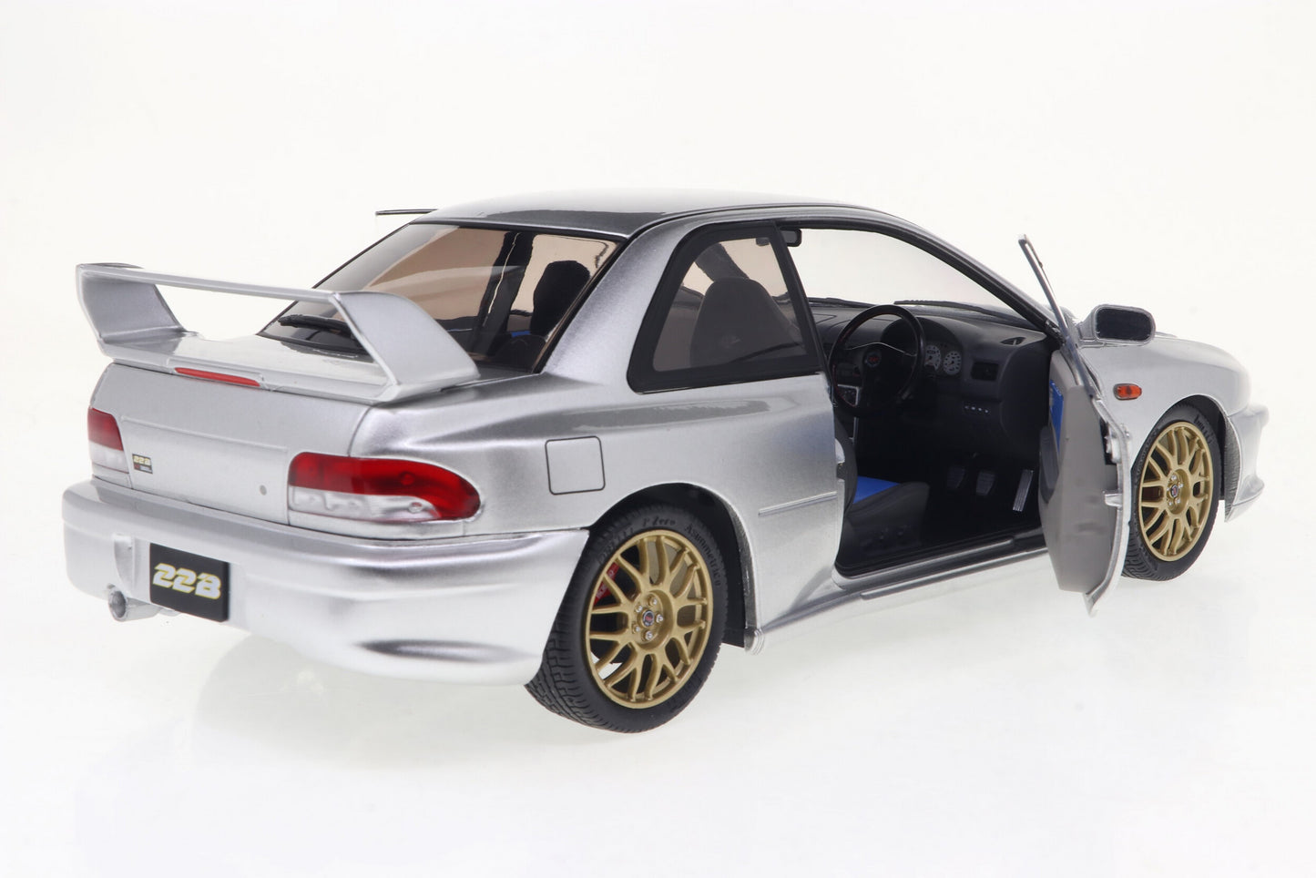 1/18 Subaru Impreza 22b 1998 Silver
