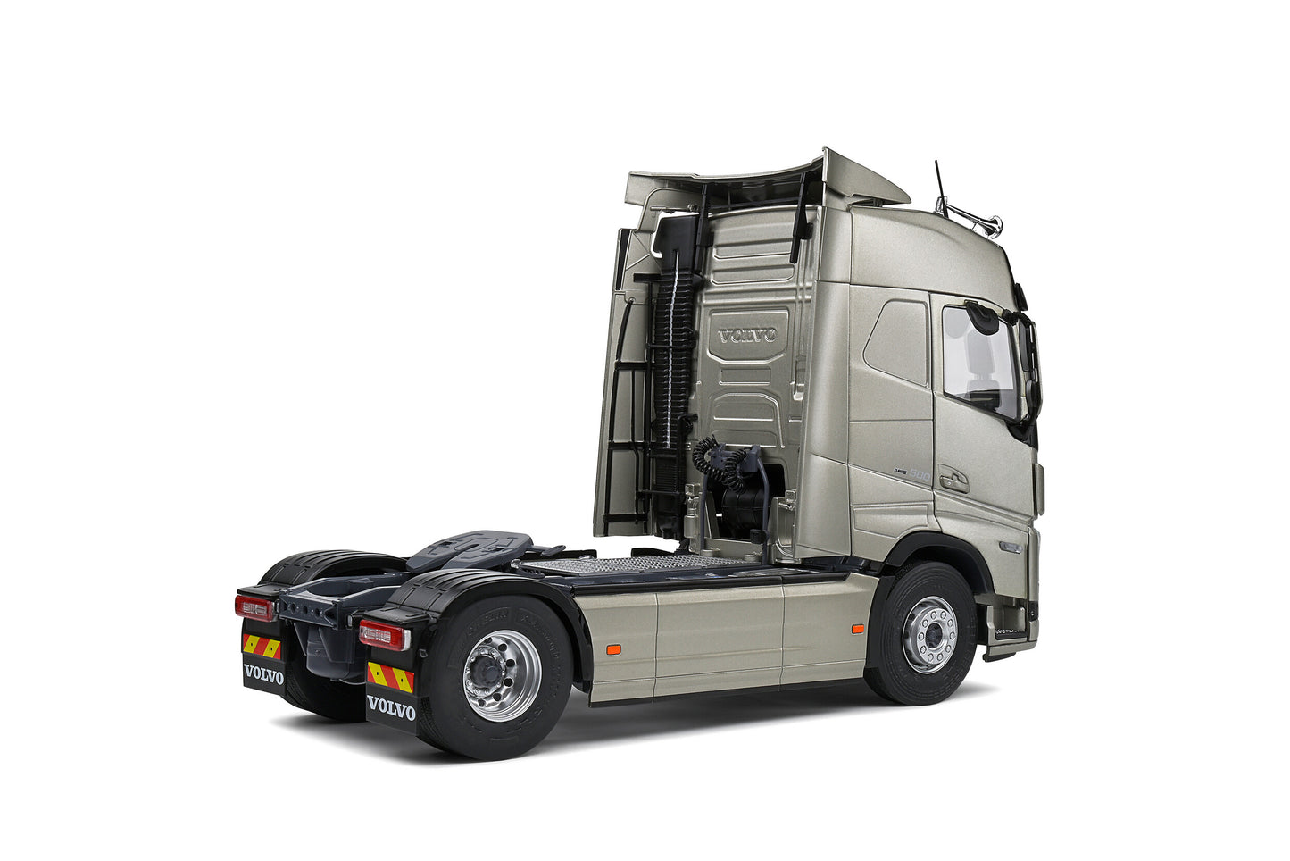 1/24 Volvo FH Globetrotter XL Nordic Light 2021