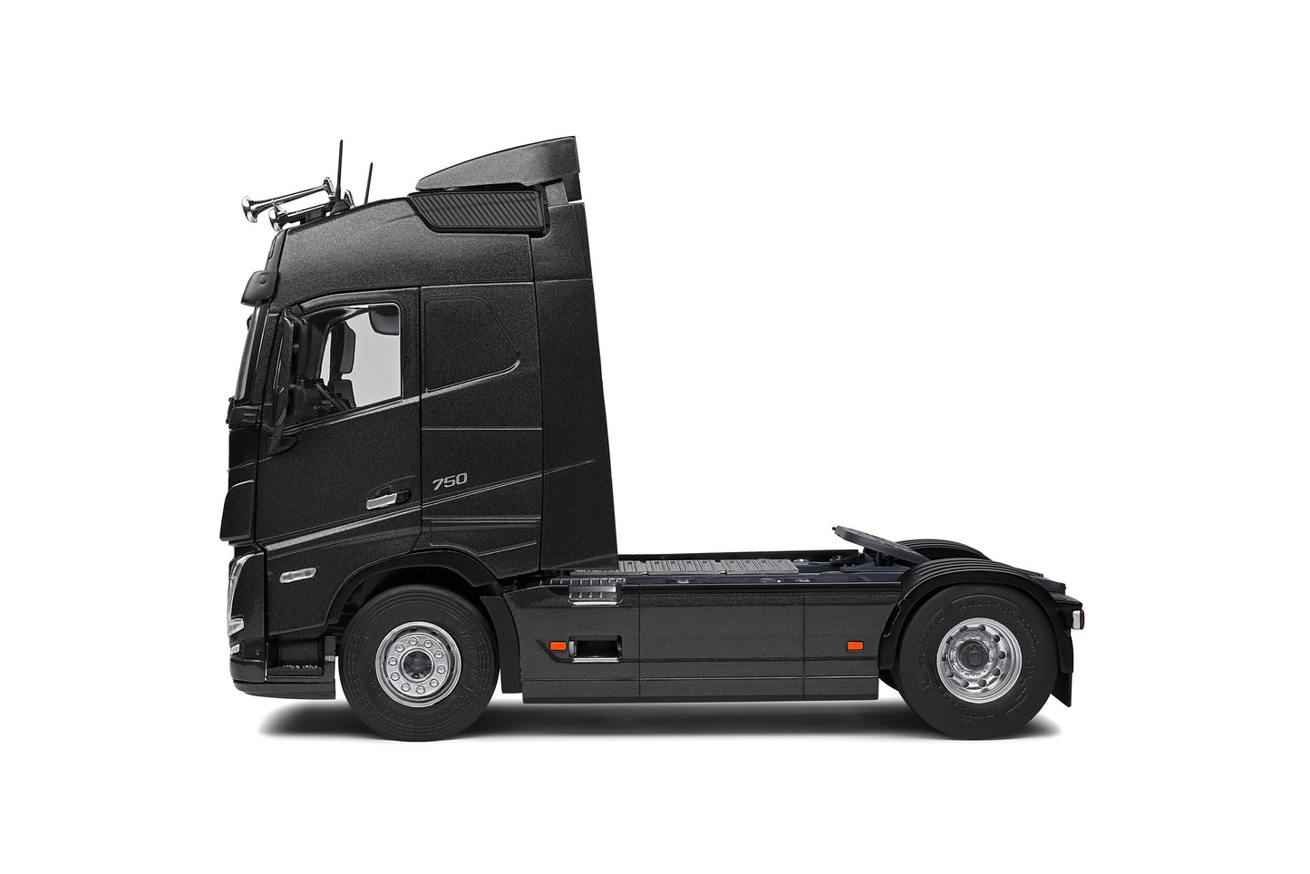 1/24 Volvo FH Globetrotter XL Black Metallic 2021
