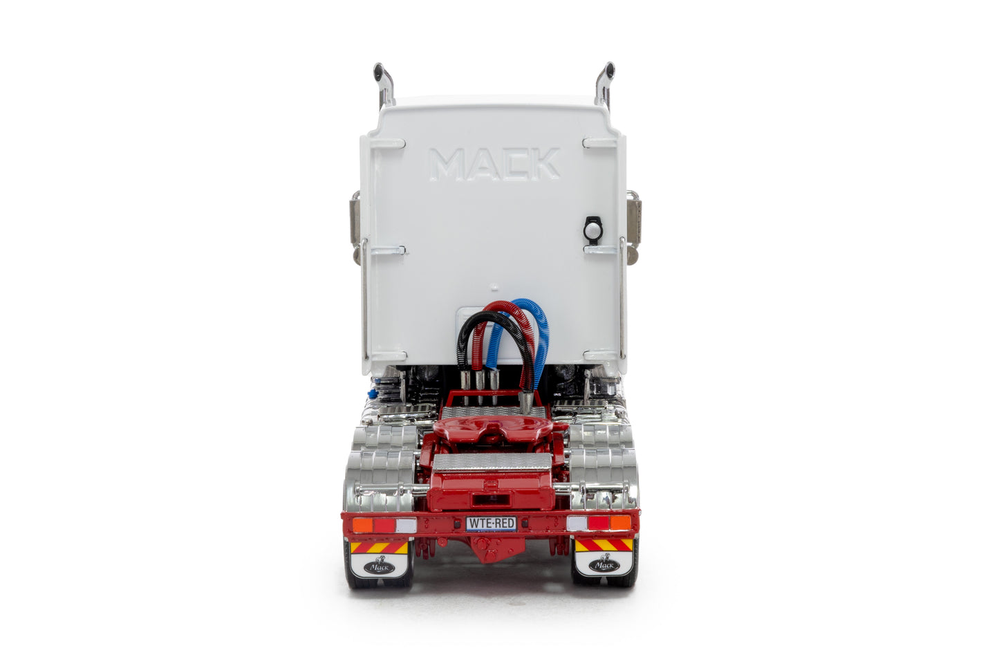 1/50 Mack Super Liner Late Edition White/Red