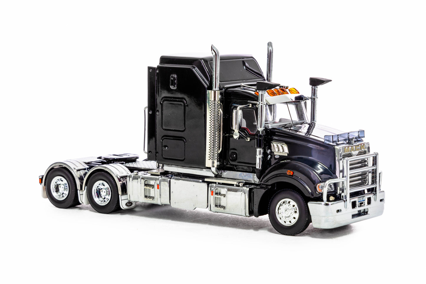 1/50 Mack Super Liner Late Edition Black