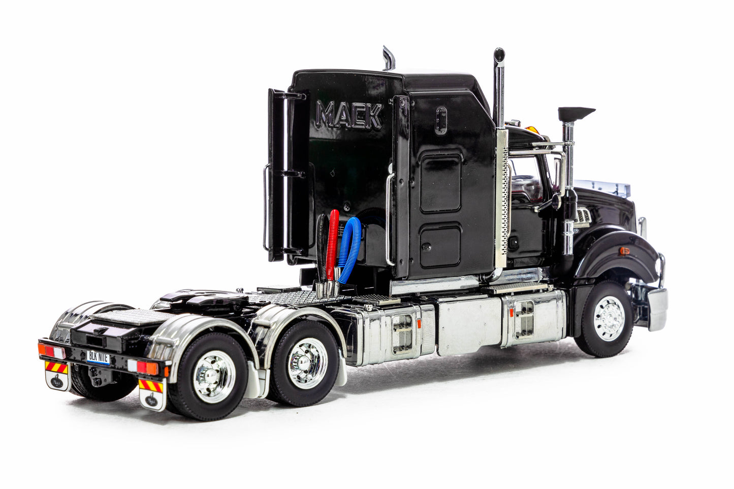 1/50 Mack Super Liner Late Edition Black
