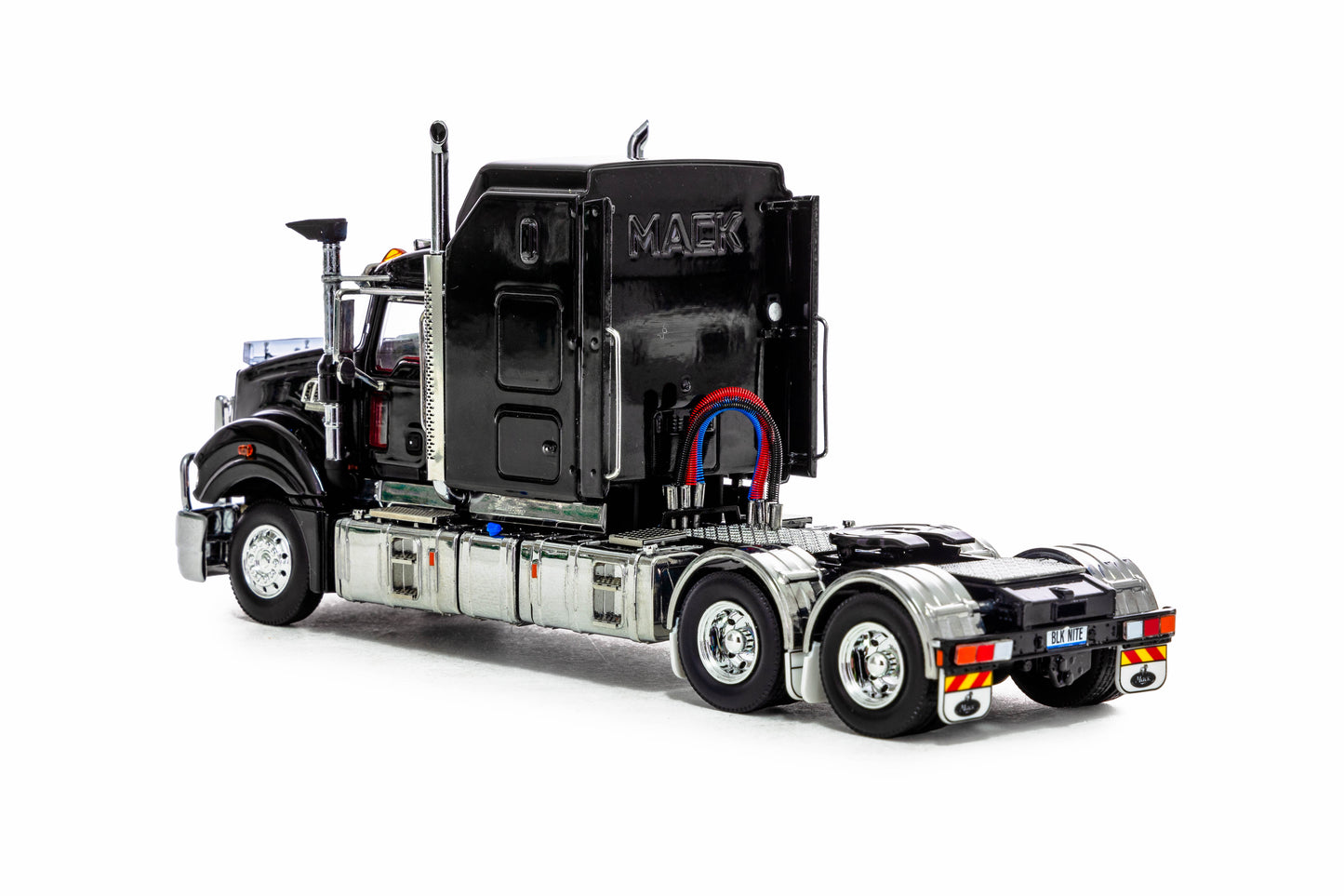 1/50 Mack Super Liner Late Edition Black