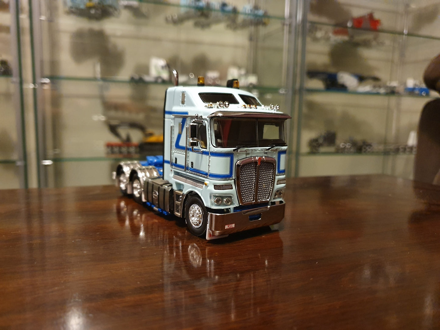 1/50 Light Blue K200 2.3 cab (second hand)