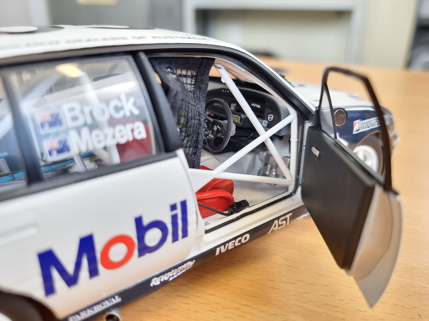 1/18 Holden VR Commodore 1996 Bathurst 1000