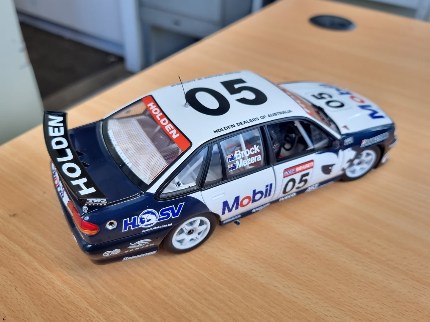 1/18 Holden VR Commodore 1996 Bathurst 1000