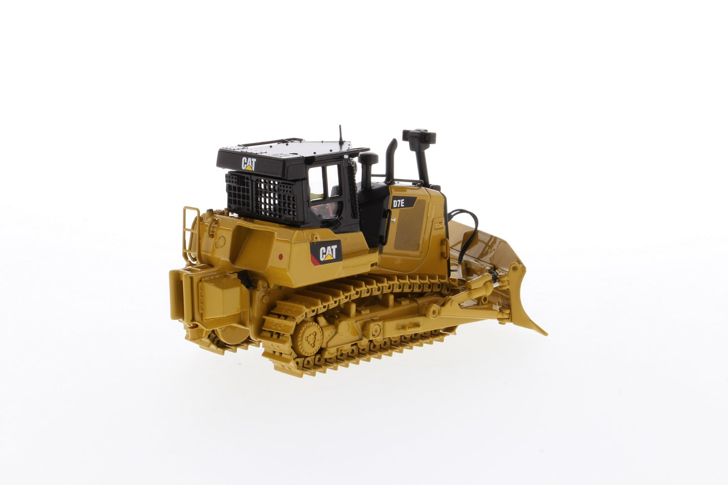 1/50 Cat D7E track type tractor Pipe Line