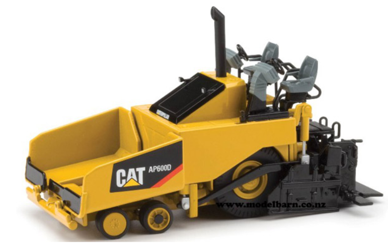 1/50 Cat AP600D Asphalt Paver