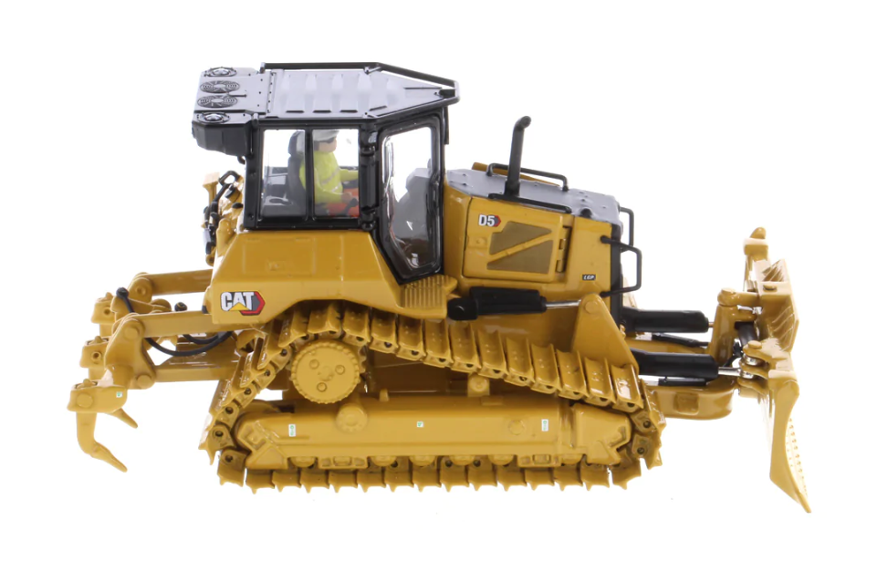 1/50 Cat D5 LGP VPAT Bull Dozer