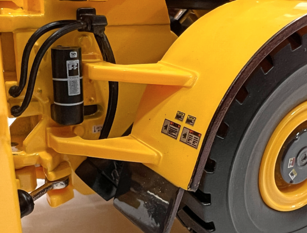 1/50 Komatsu WX22 Loader