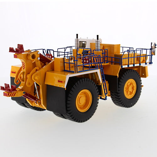 1/50 Belaz Large Recovery Tractor