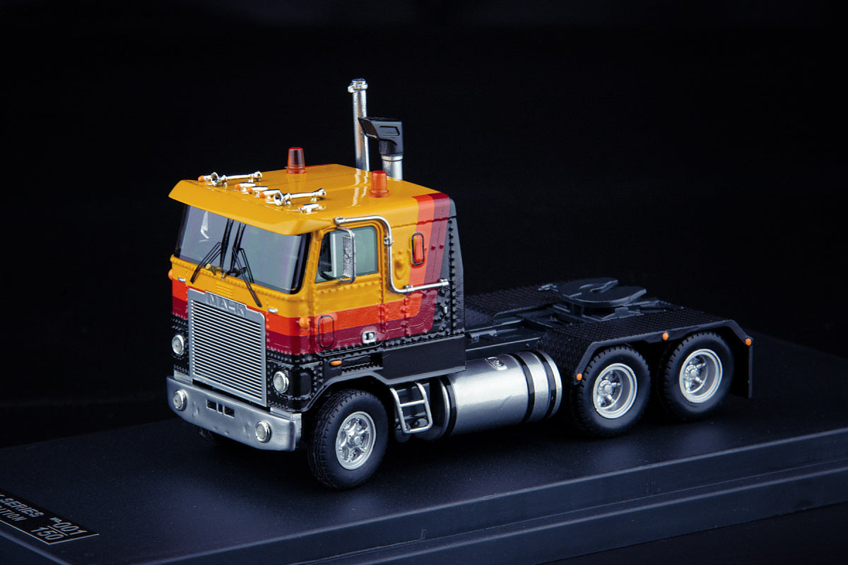 1/50 Mack Cruiseliner (Resin not diecast)