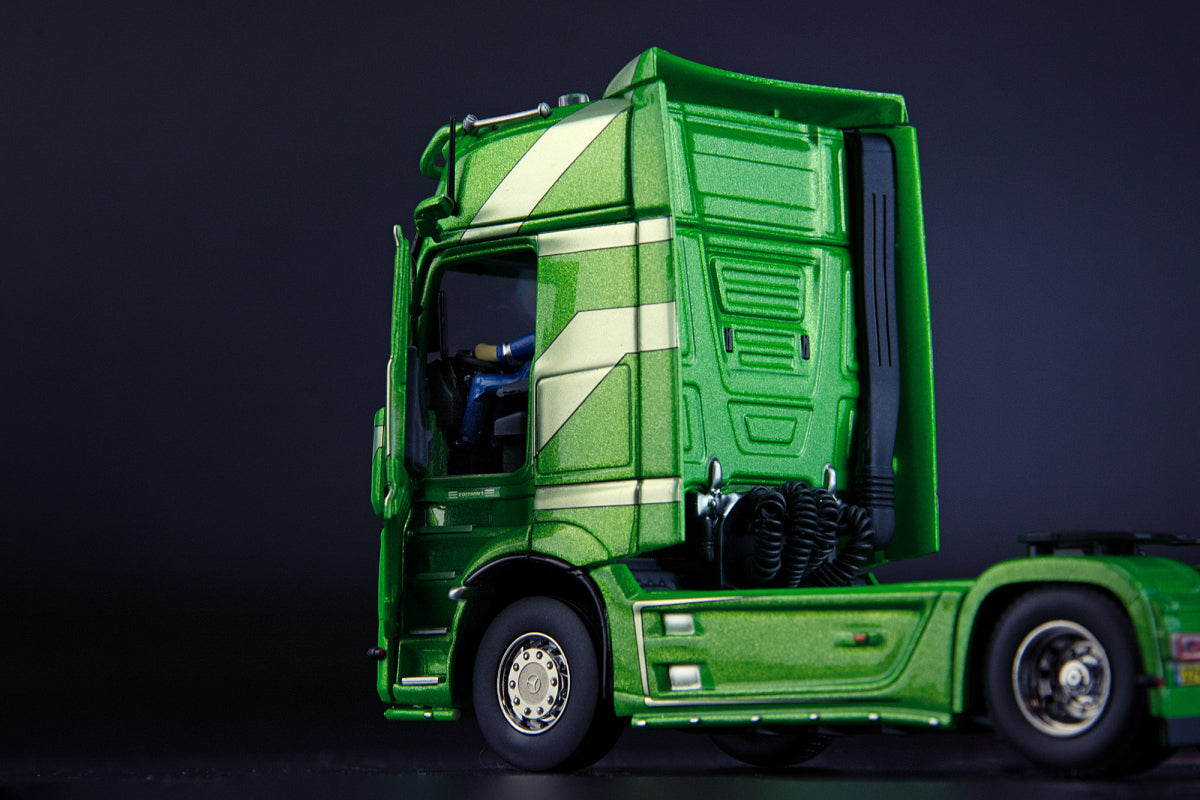 1/50 Mercedes Actros Robin Eriks