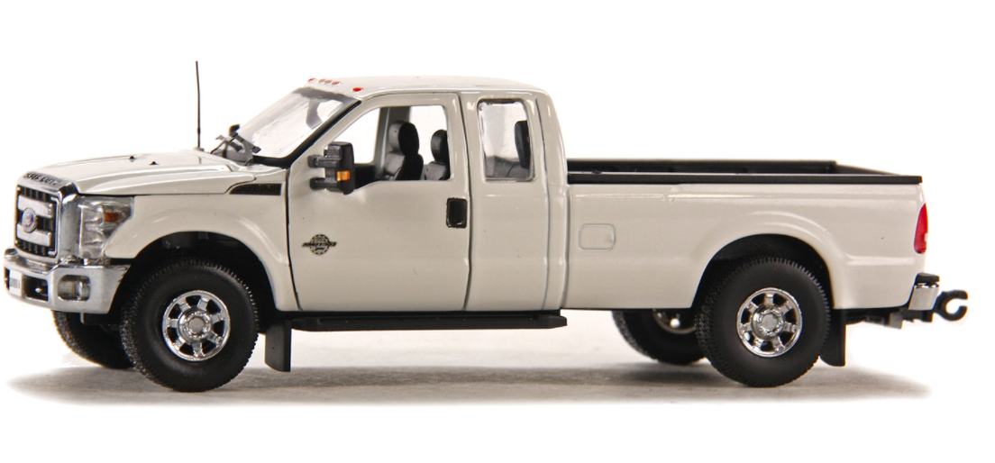 1/50 Ford F250 Pickup truck super cab - White/Chrome
