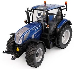 1/32 New Holland T5.140
