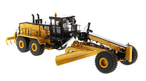 1/50 Cat 24M Motor Grader highline