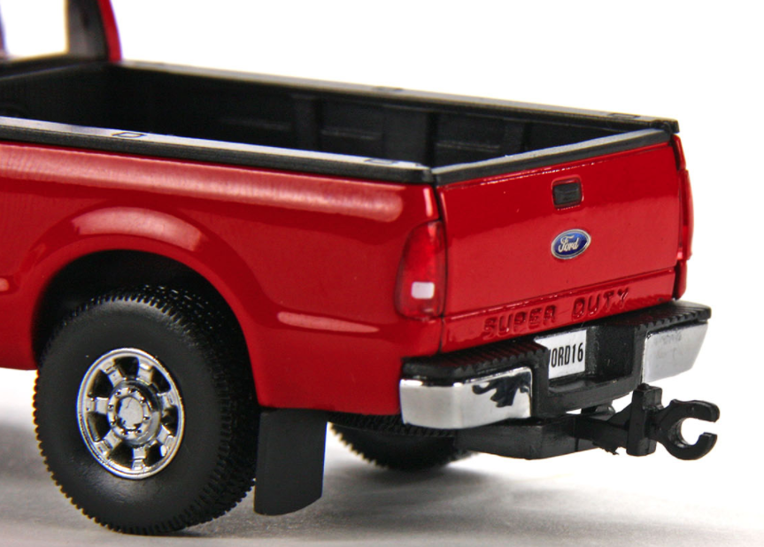 1/50 Ford F250 Pickup truck super cab - Red/Chrome
