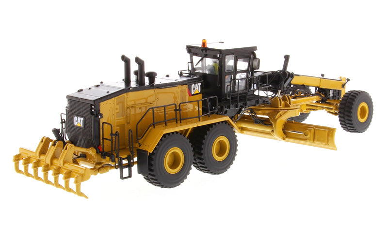 1/50 Cat 24M Motor Grader highline