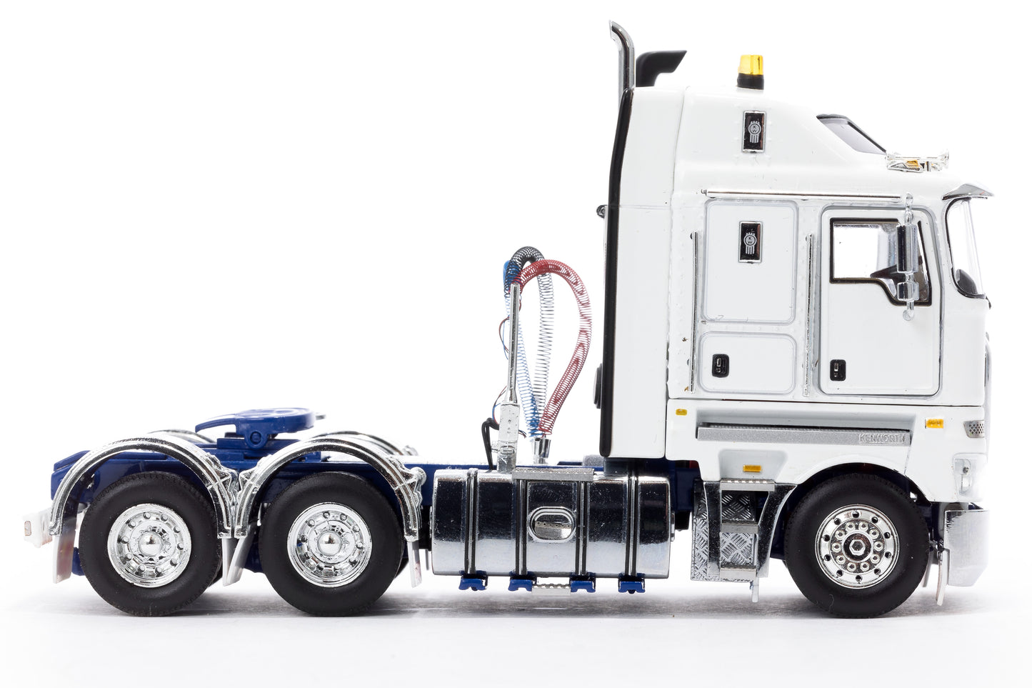 1/50 Kenworth K200 2.3 white/blue