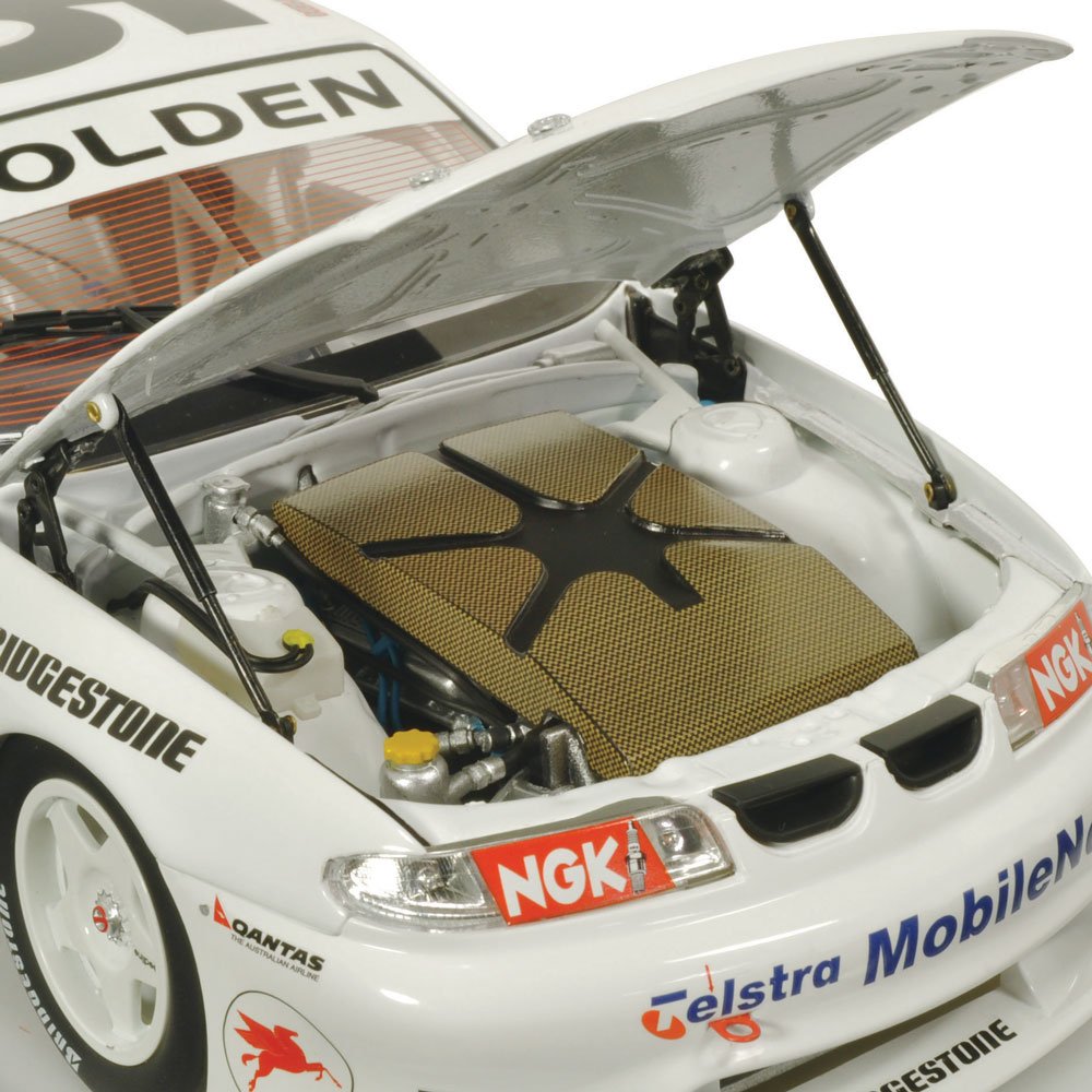 1/18 Holden VR Commodore 1995 Bathurst