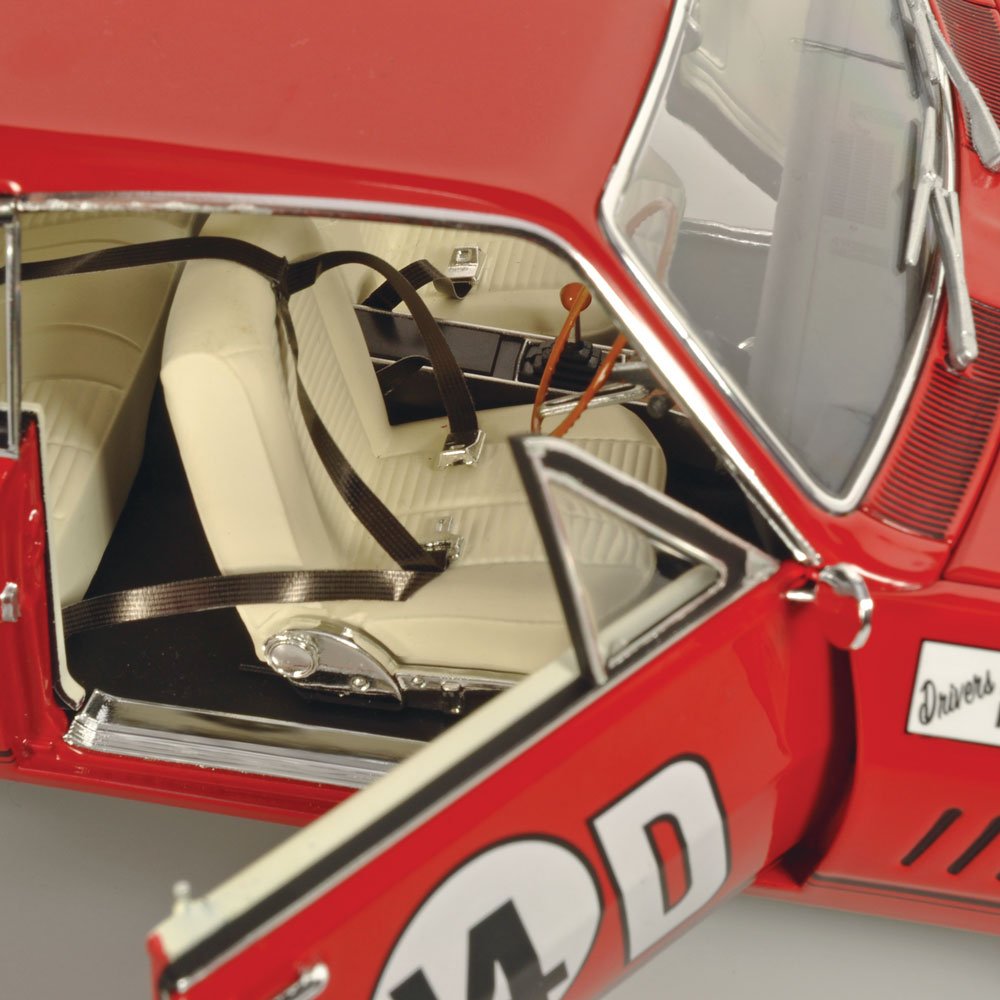 1/18 Holden HK Monaro GTS 327 - The 1968 Bathurst Controversy  18867