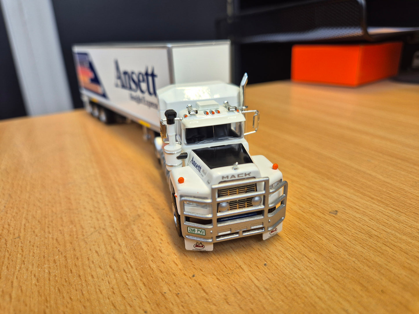 1/64 Ansett Freight Express 12036