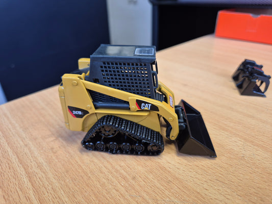 1/32 Cat 247B2 Skid Steer 55102